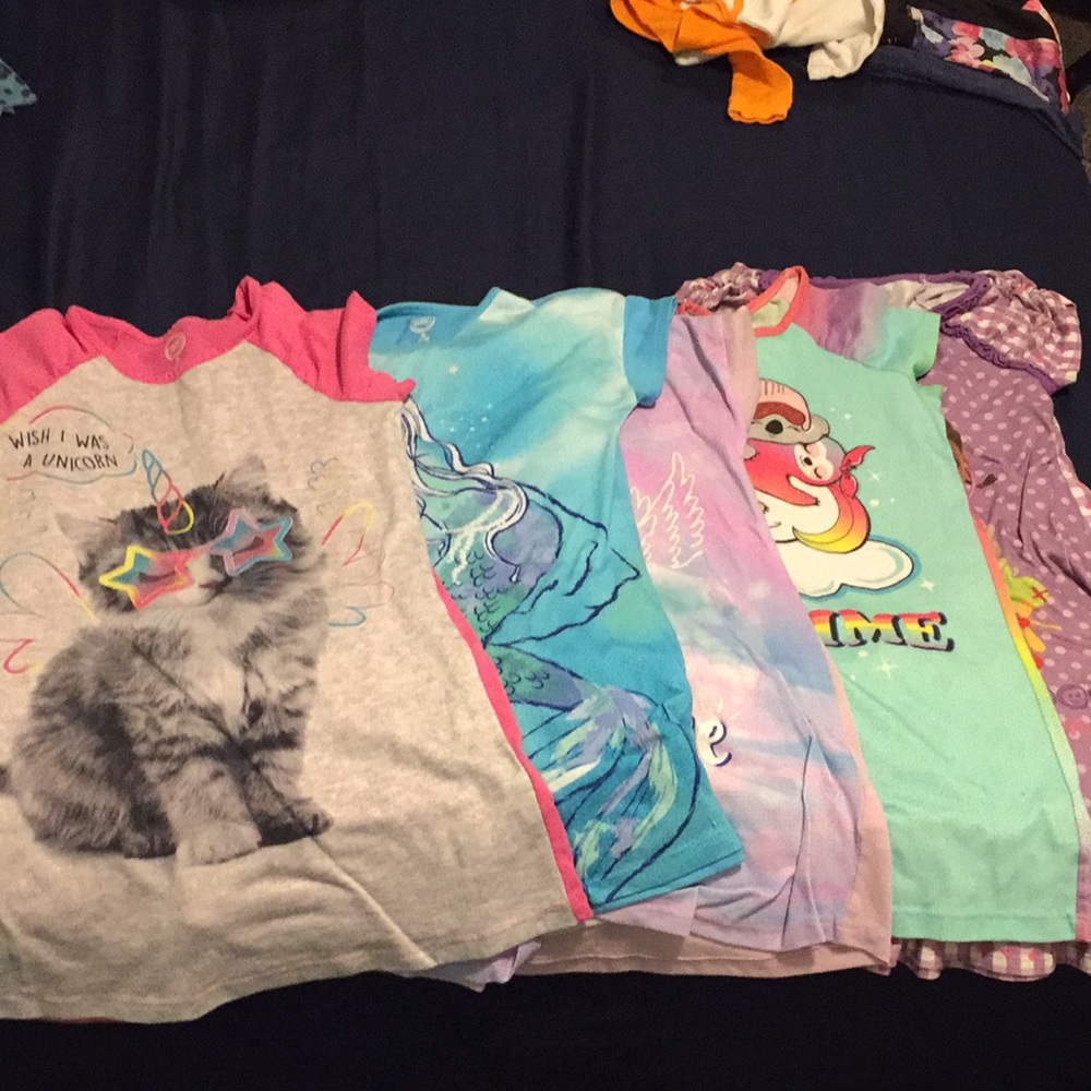 Lot of 5 girls M 7-8 nightgowns
